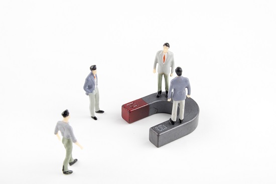 泛家居零售：直營式微，加盟或可破局